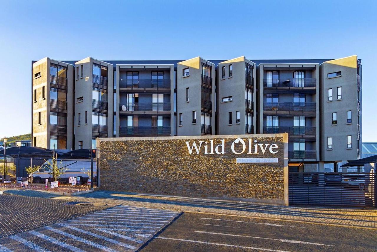 Modernluxe Apartment Windhoek Esterno foto
